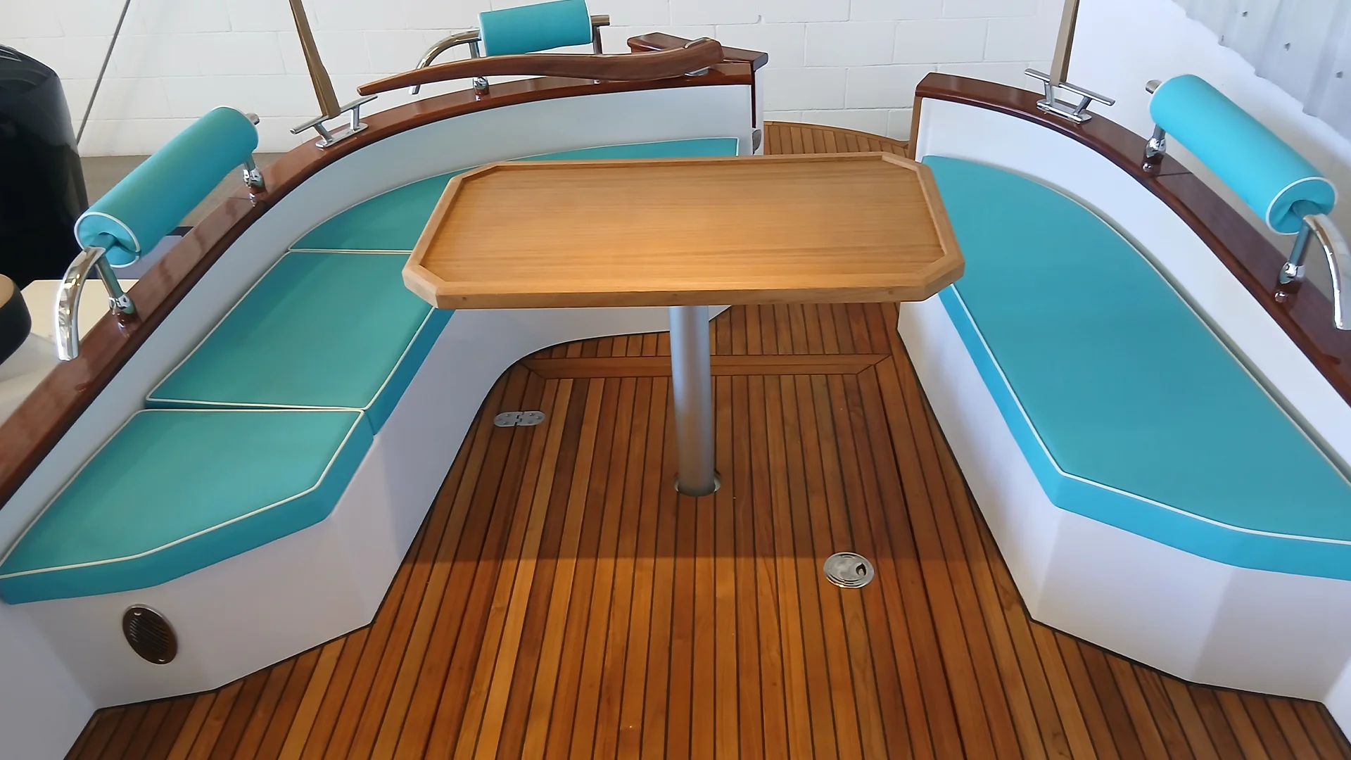 13-cantieri-mimi-libeccio-8-5-classic-nuevo-zona-picnic