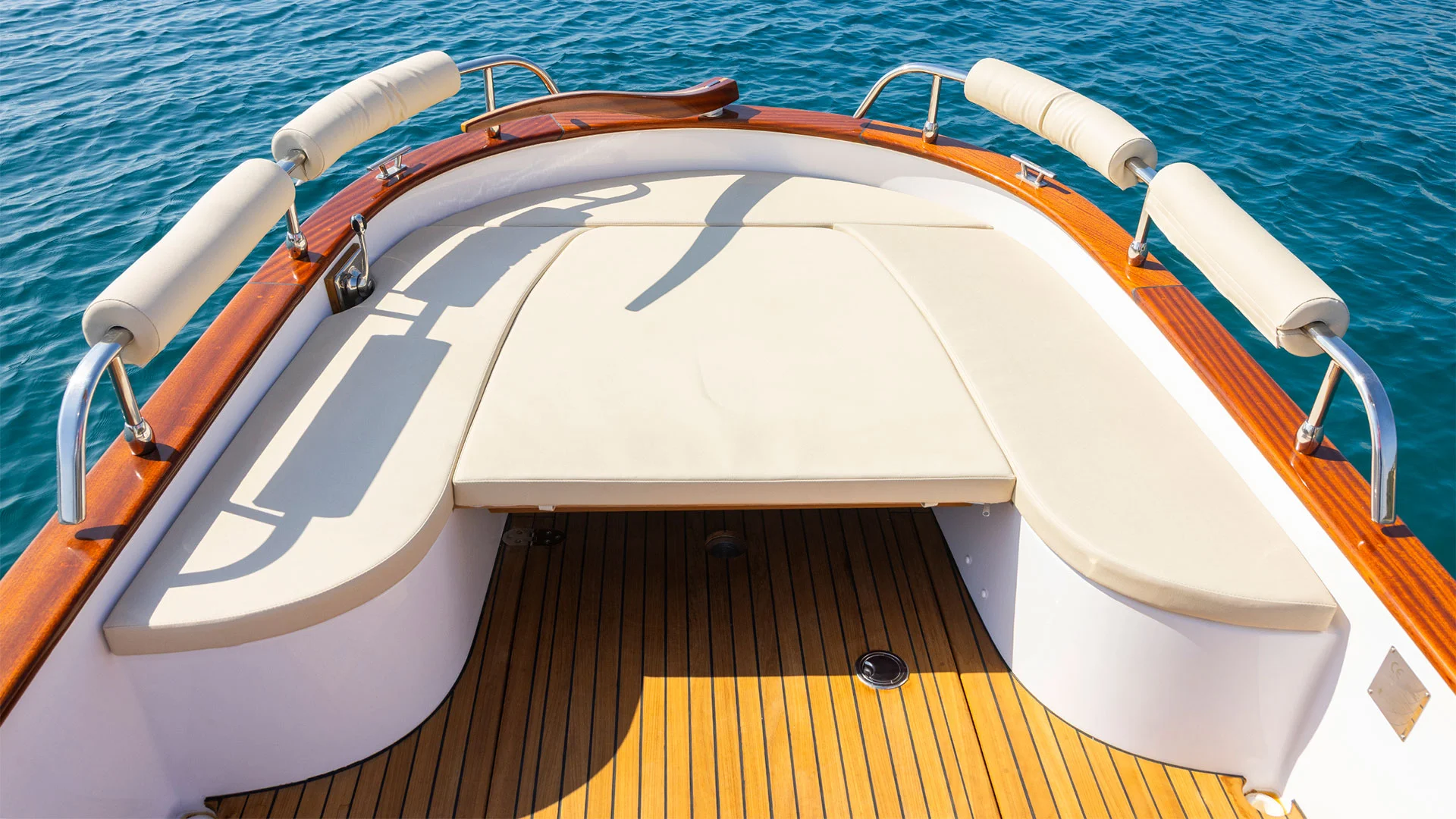 15-barco-nuevo.cantieri-mimi-libeccio-6-5-classic-solarium-popa