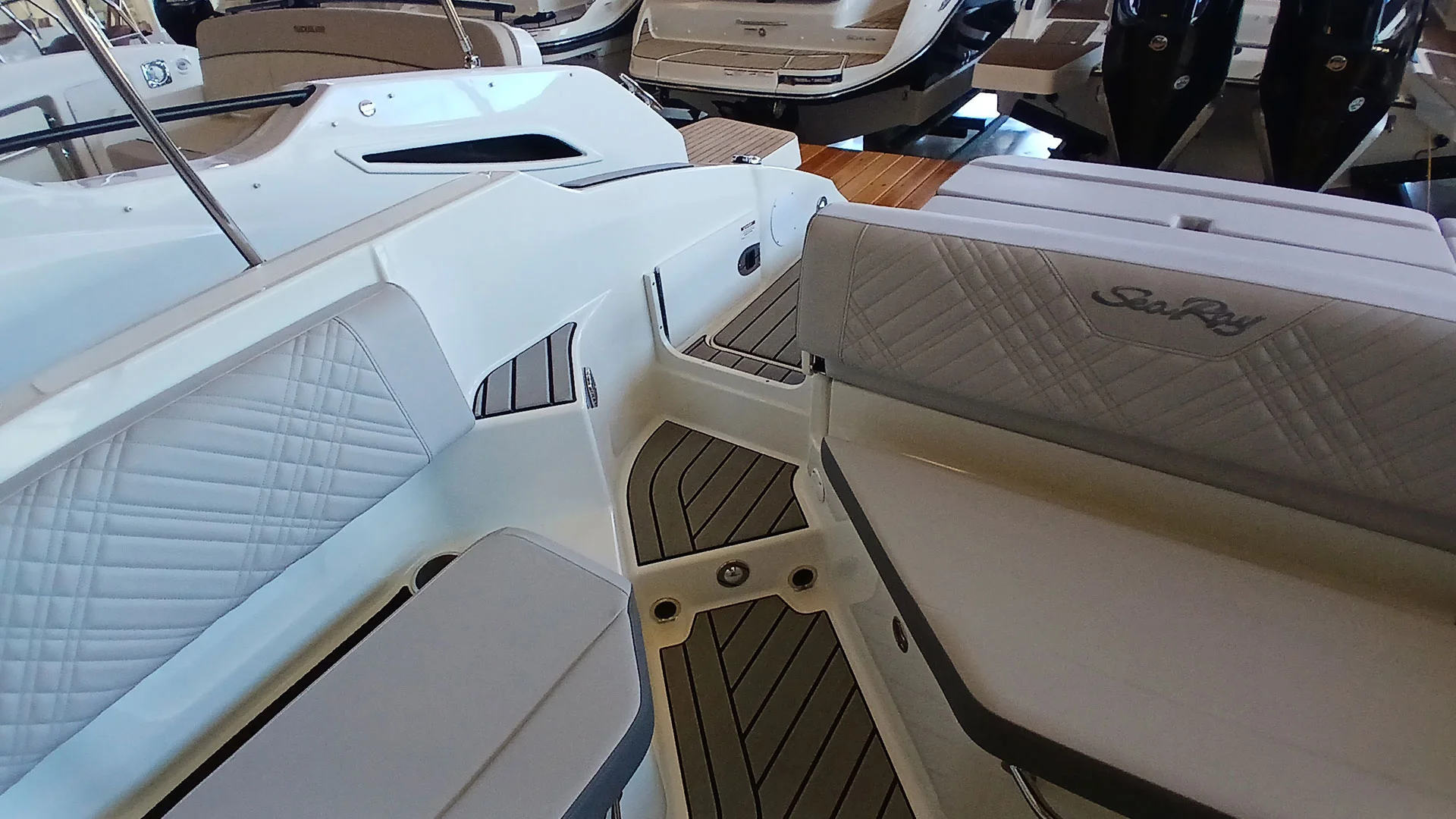 18-barco-nuevo-entrega-inmediata-sea-ray-sdx-250-acceso