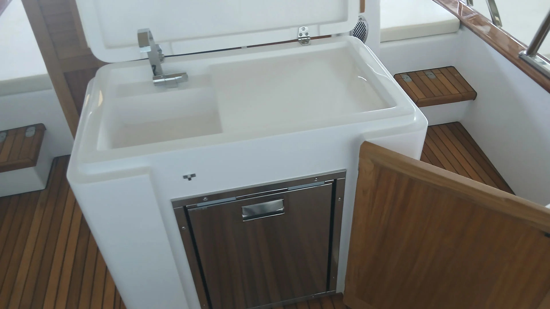 19--cantieri-mimi-libeccio-7-5-wa-nevera