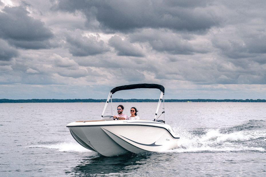 Quicksilver Activ 475 Axess - Navegando vista proa