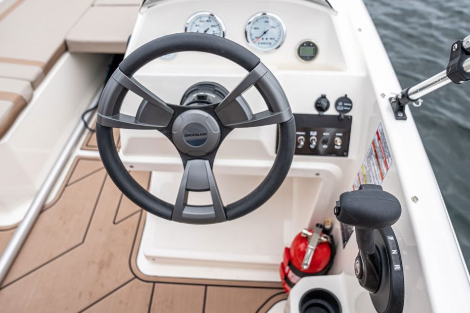Quicksilver Activ 475 Axess - Vista bañera