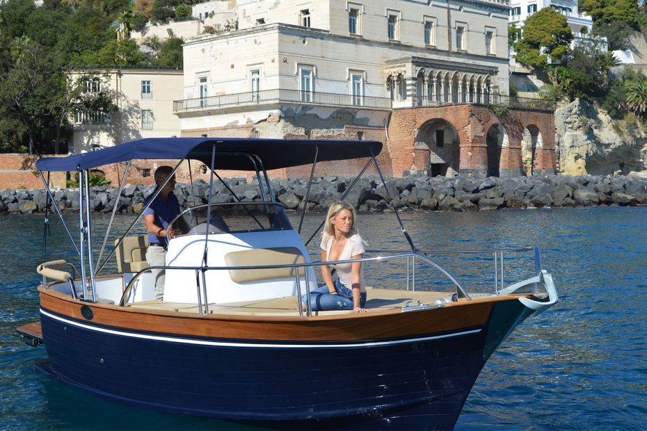 Cantieri Mimi Libeccio 7.5 Open - Fondeando