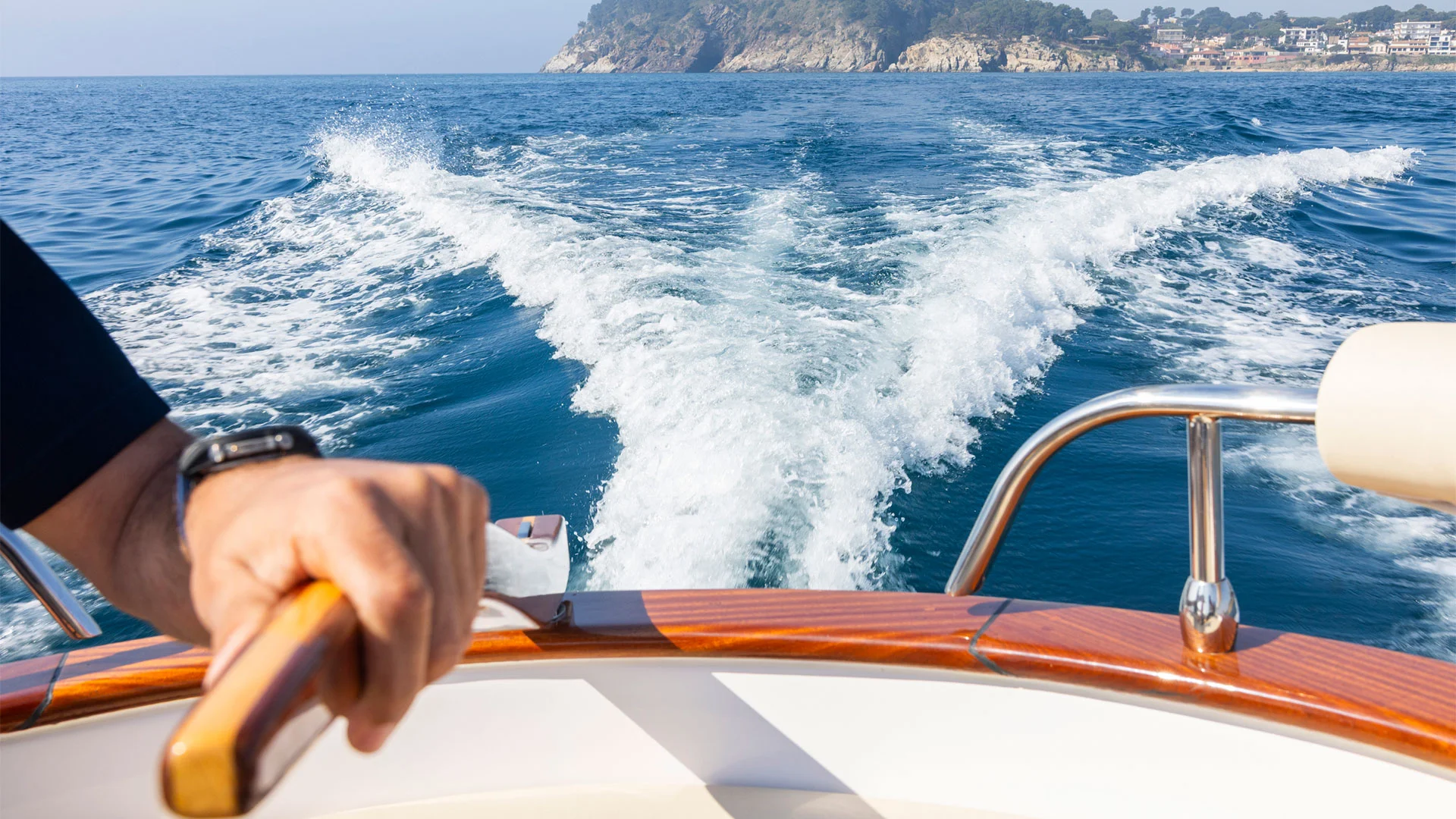 27-barco-nuevo.cantieri-mimi-libeccio-6-5-classic-a-toda-velocidad