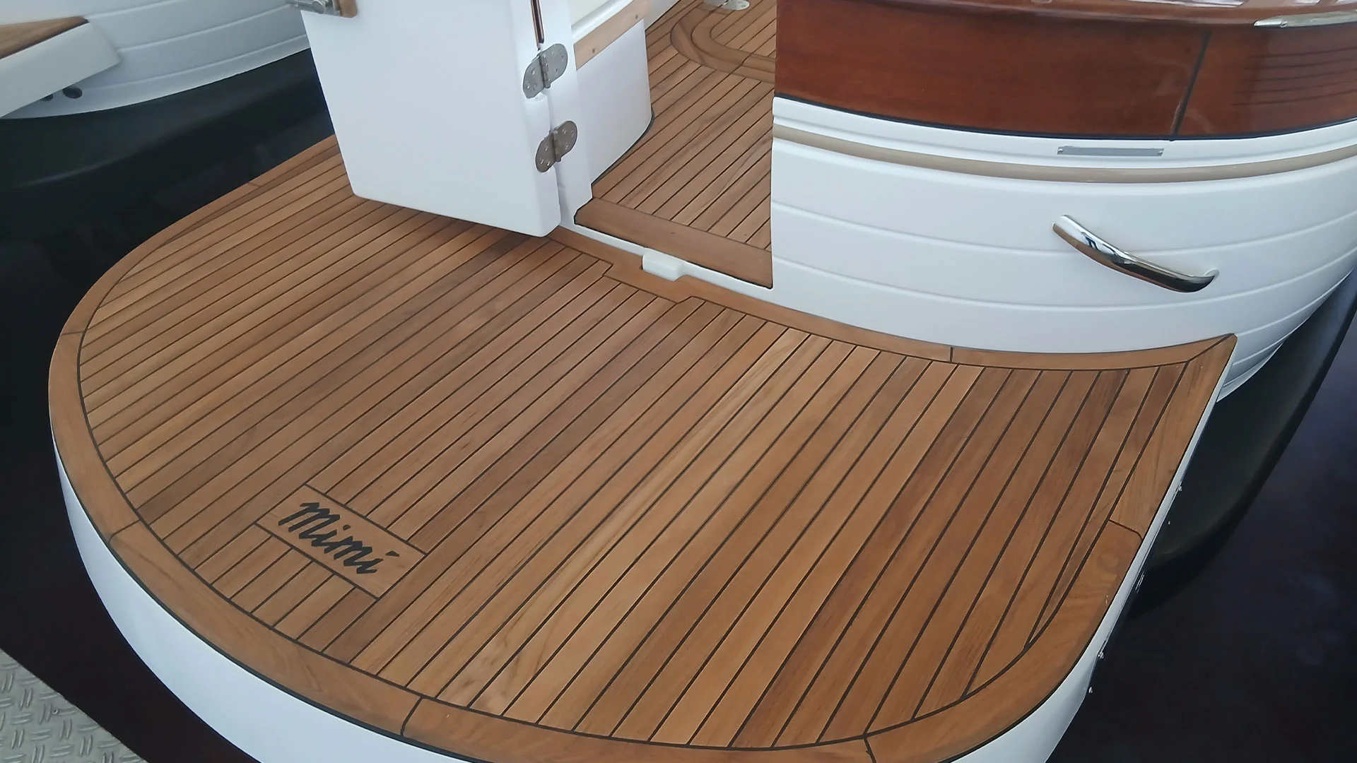 27-cantieri-mimi-libeccio-7-5-wa-plataforma-de-baño