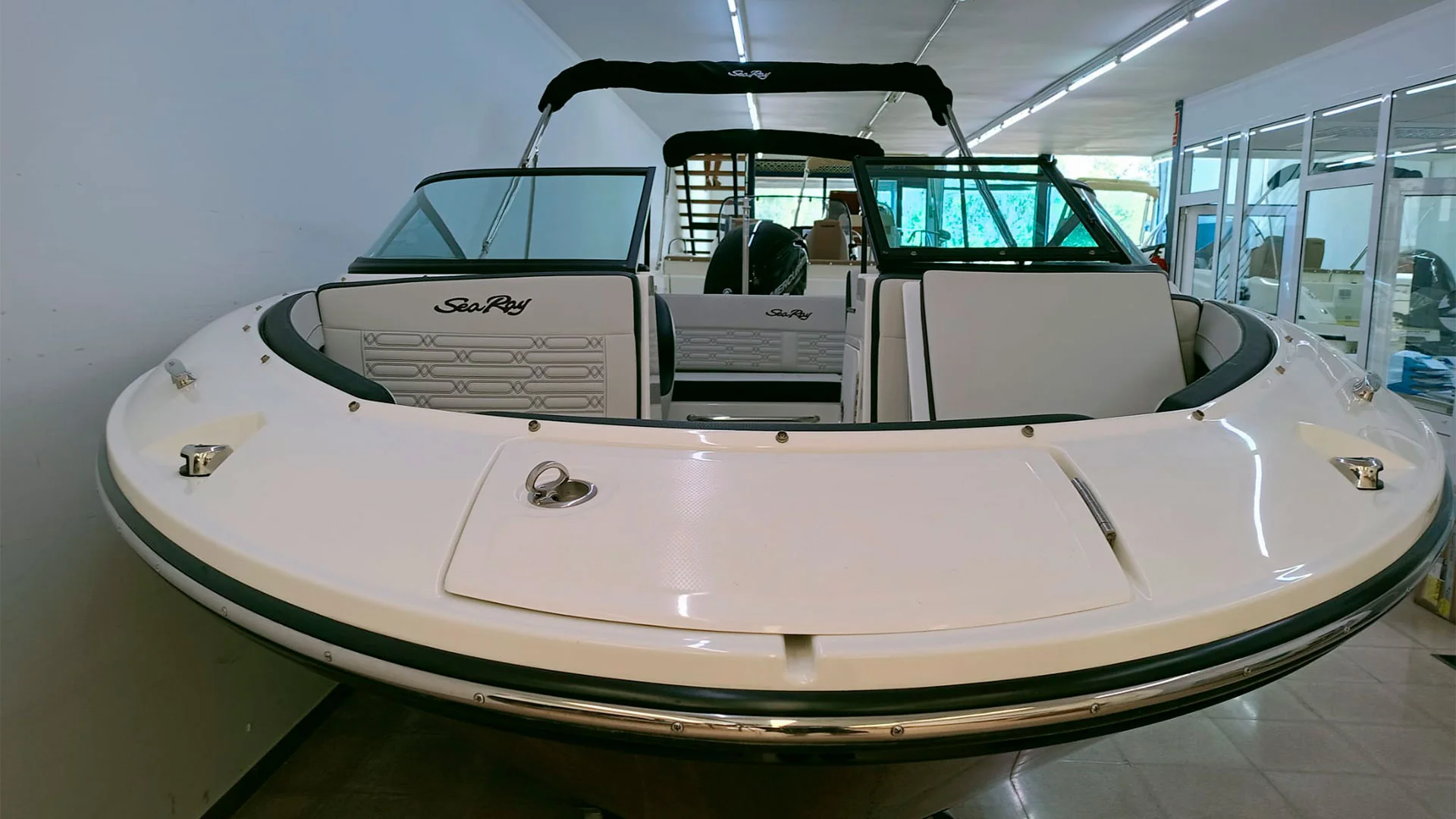 3-barco-de-segunda-mano-sea-ray-spx-190-ob-proa
