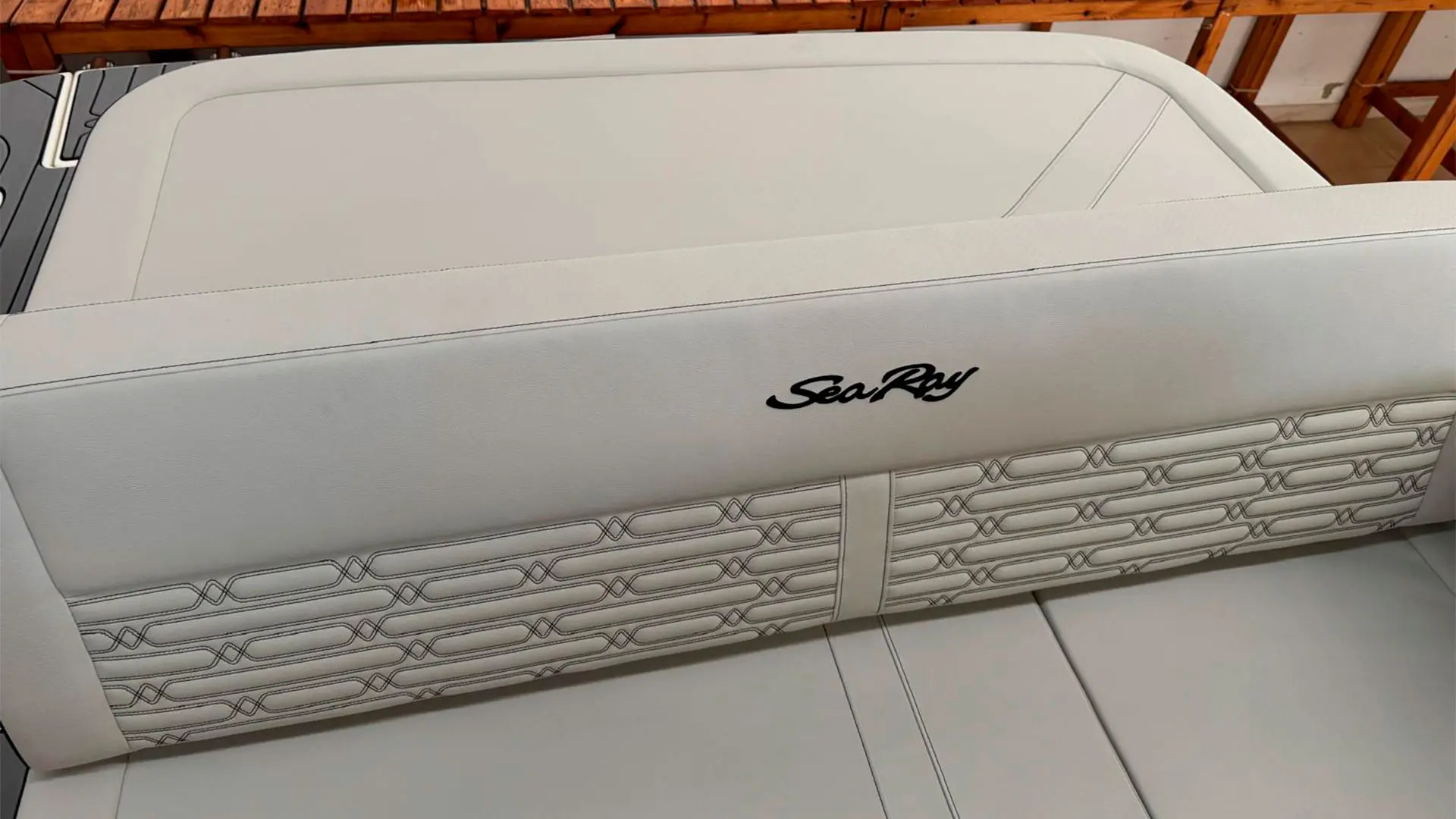 Barco nuevo entrega inmediata Sea Ray SPX 210 AP - Asiento popa