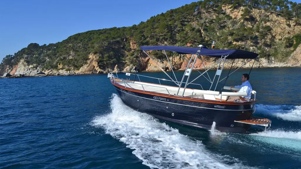 Cantieri Mimi Libeccio 6.5 Classic - Navegando a estribor próximamente en stock