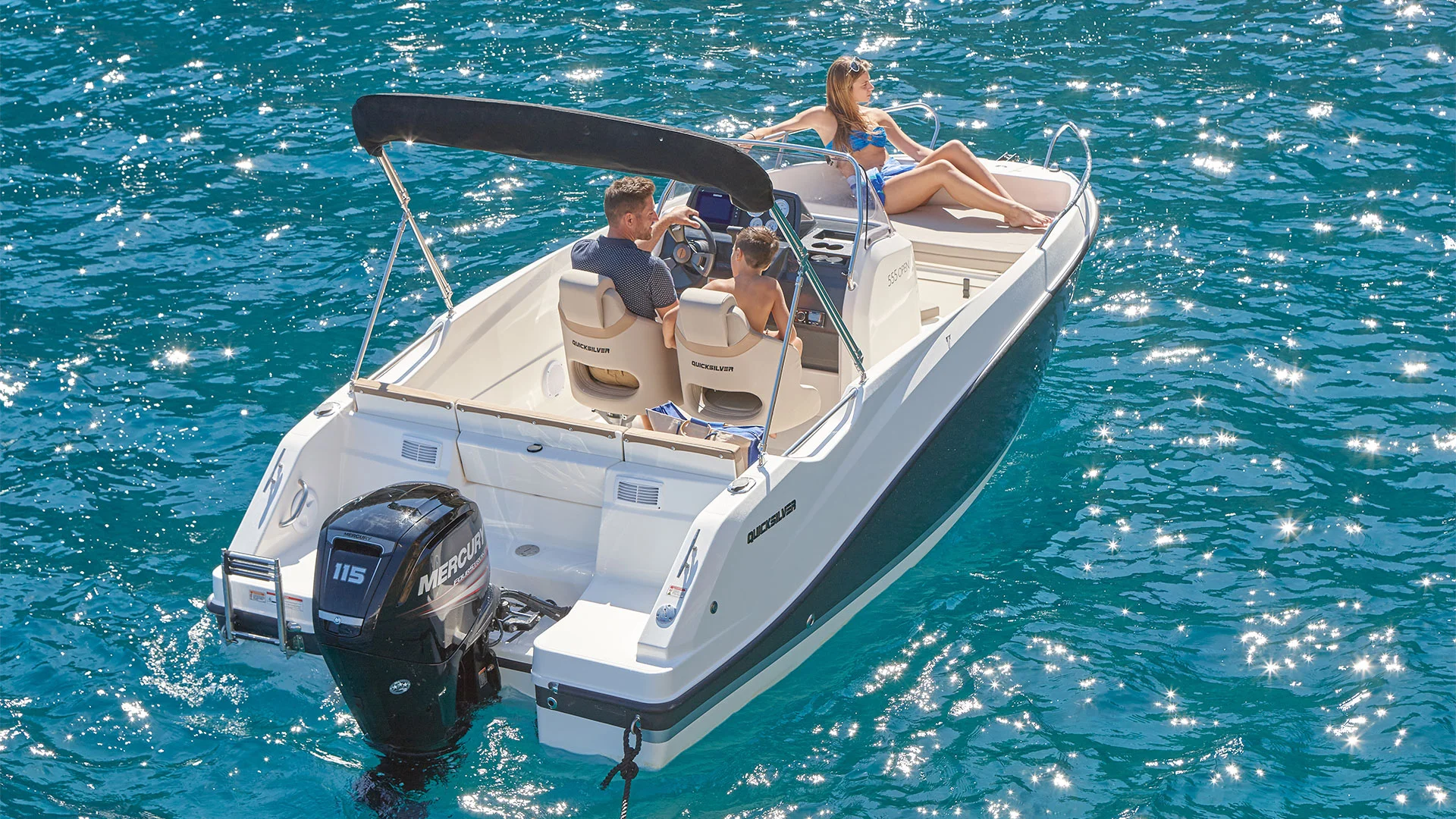 Nautica-palamos-activ-555-open-vista-fondeando