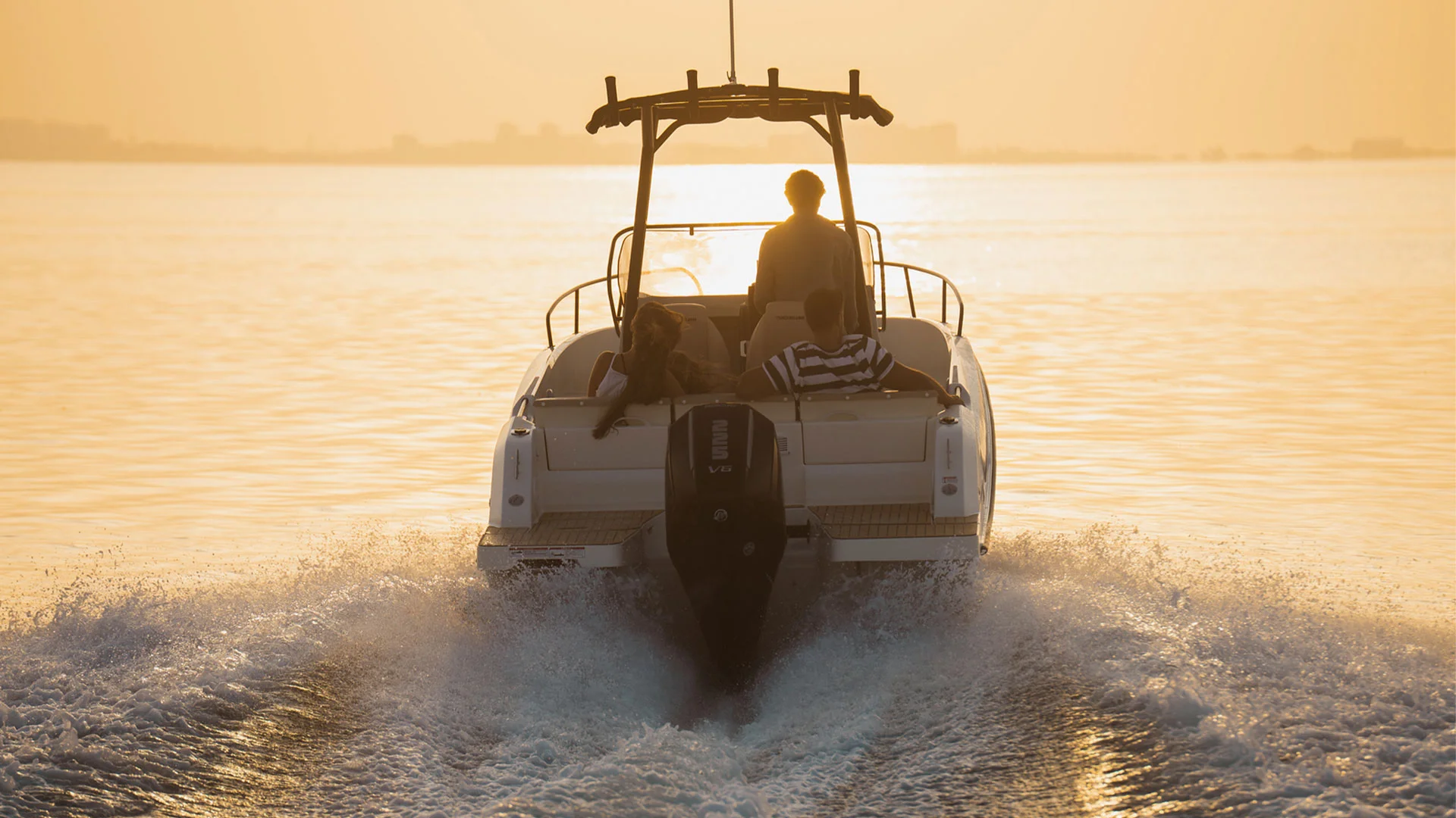 Nautica-palamos-activ-705-open-amaneciendo