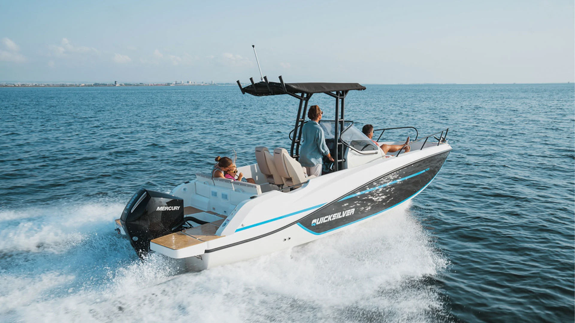Nautica-palamos-activ-705-open-en-ruta