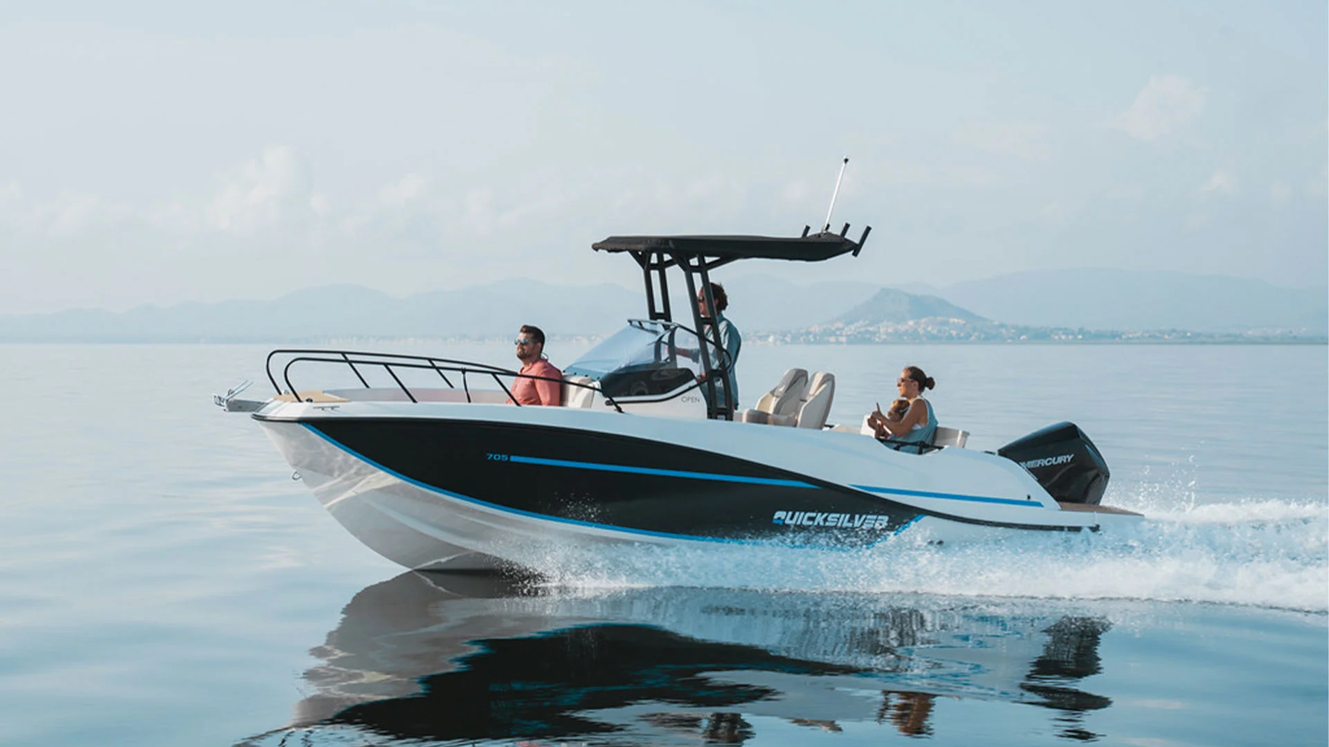Nautica-palamos-activ-705-open-vista-lateral