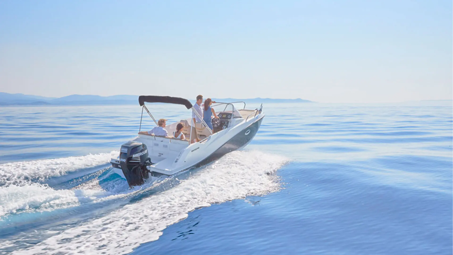 Próximamente en Stock Quicksilver Activ 675 Sundeck - Vista popa