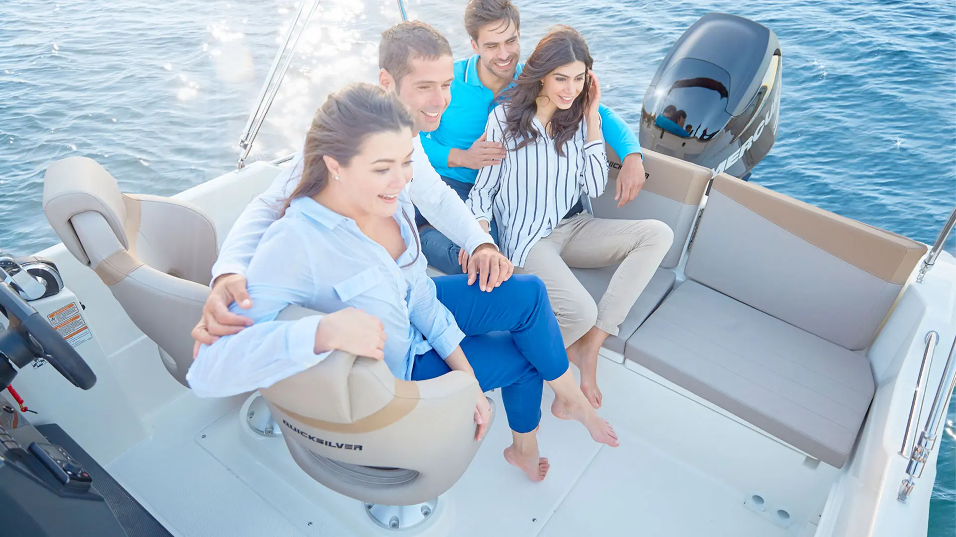 Próximamente en Stock Quicksilver Activ 675 Sundeck - Diversión a bordo