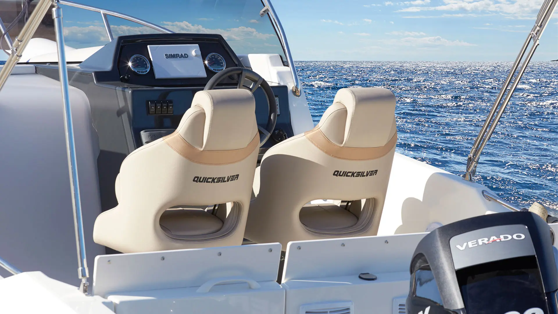 Próximamente en Stock Quicksilver Activ 675 Sundeck - Sundeck puesto piloto