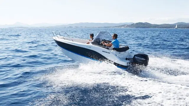 Quicksilver Activ 455 Open