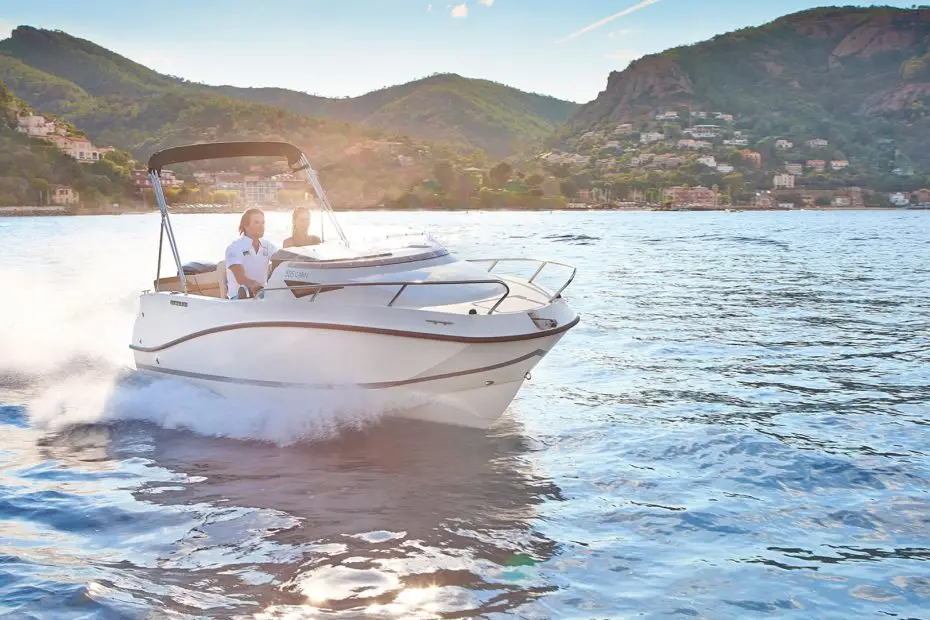 Quicksilver Activ 505 Cabin - Vista navegando