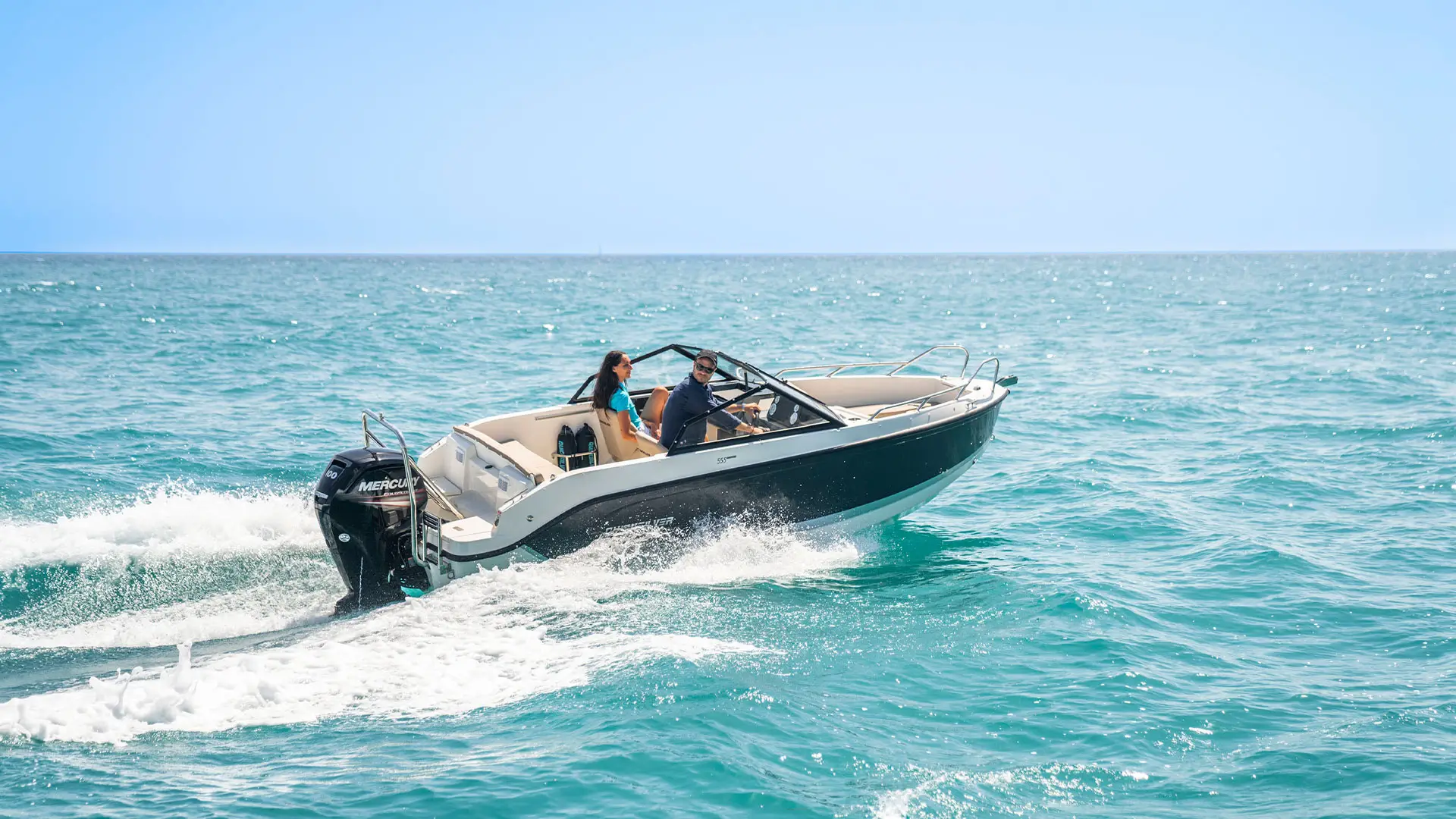 Quicksilver Activ 555 Bowrider - Navegando