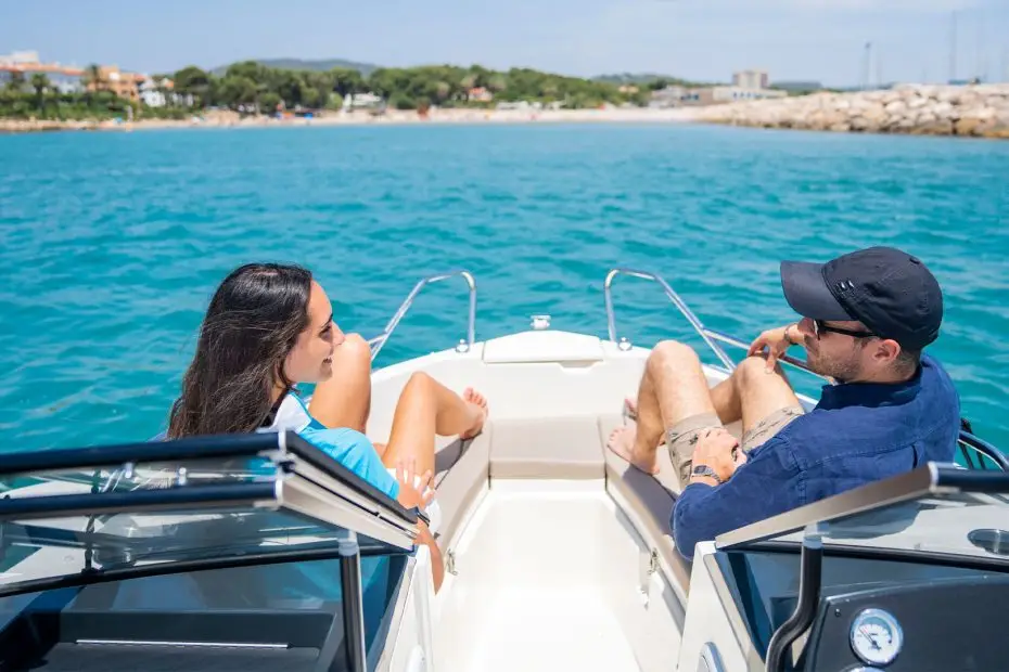 Quicksilver Activ 555 Bowrider - Solárium