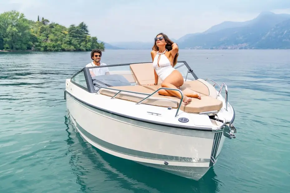 Quicksilver Activ 675 Cruiser - Solárium