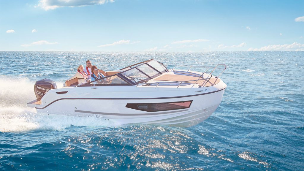 Quicksilver Activ 755 Cruiser - A toda velocidad