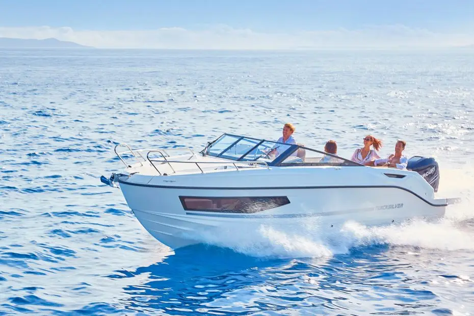 Quicksilver Activ 755 Cruiser - Navegando