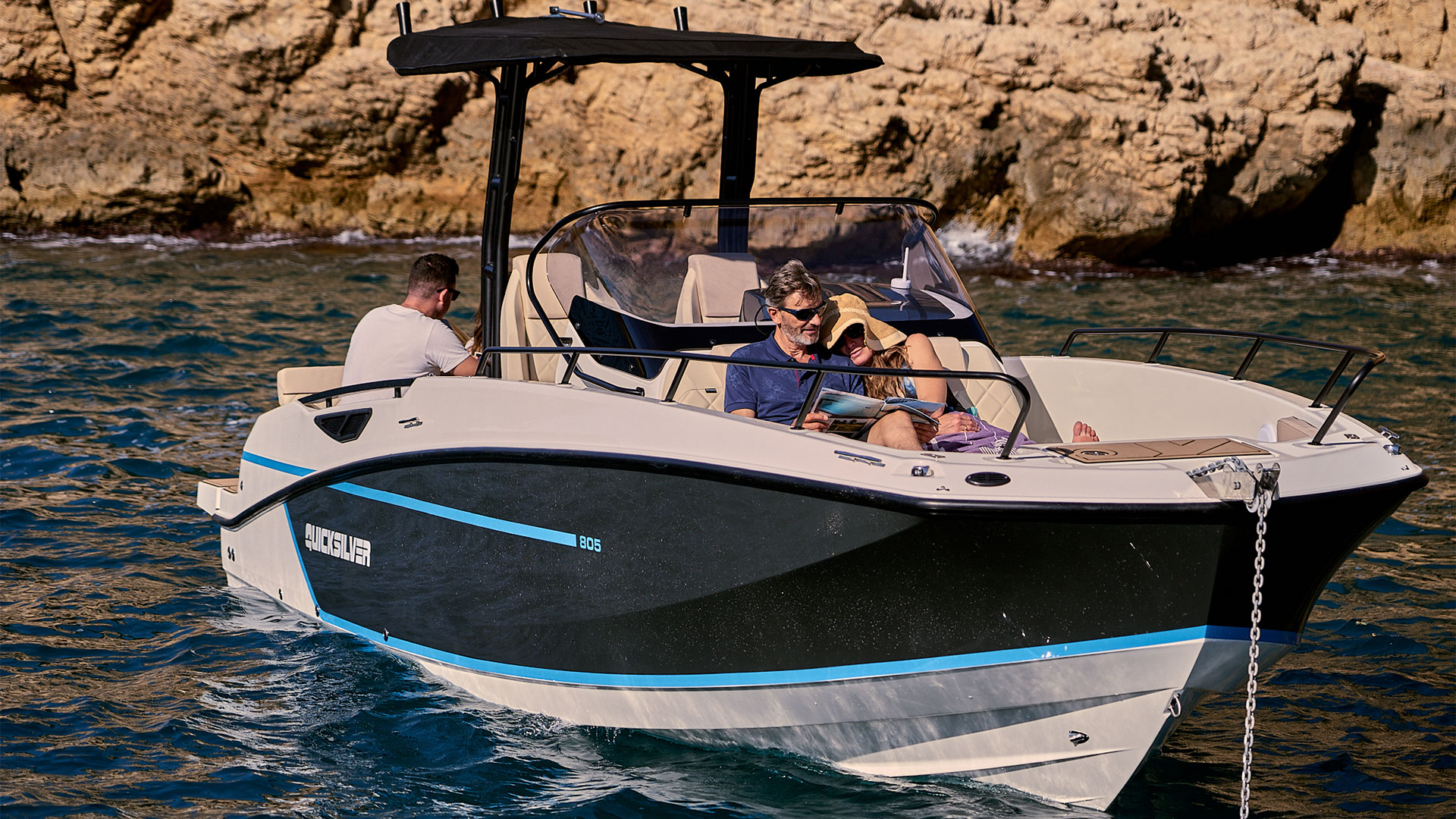 Quicksilver Activ 805 Open - Fondeando primer plano entrega inmediata