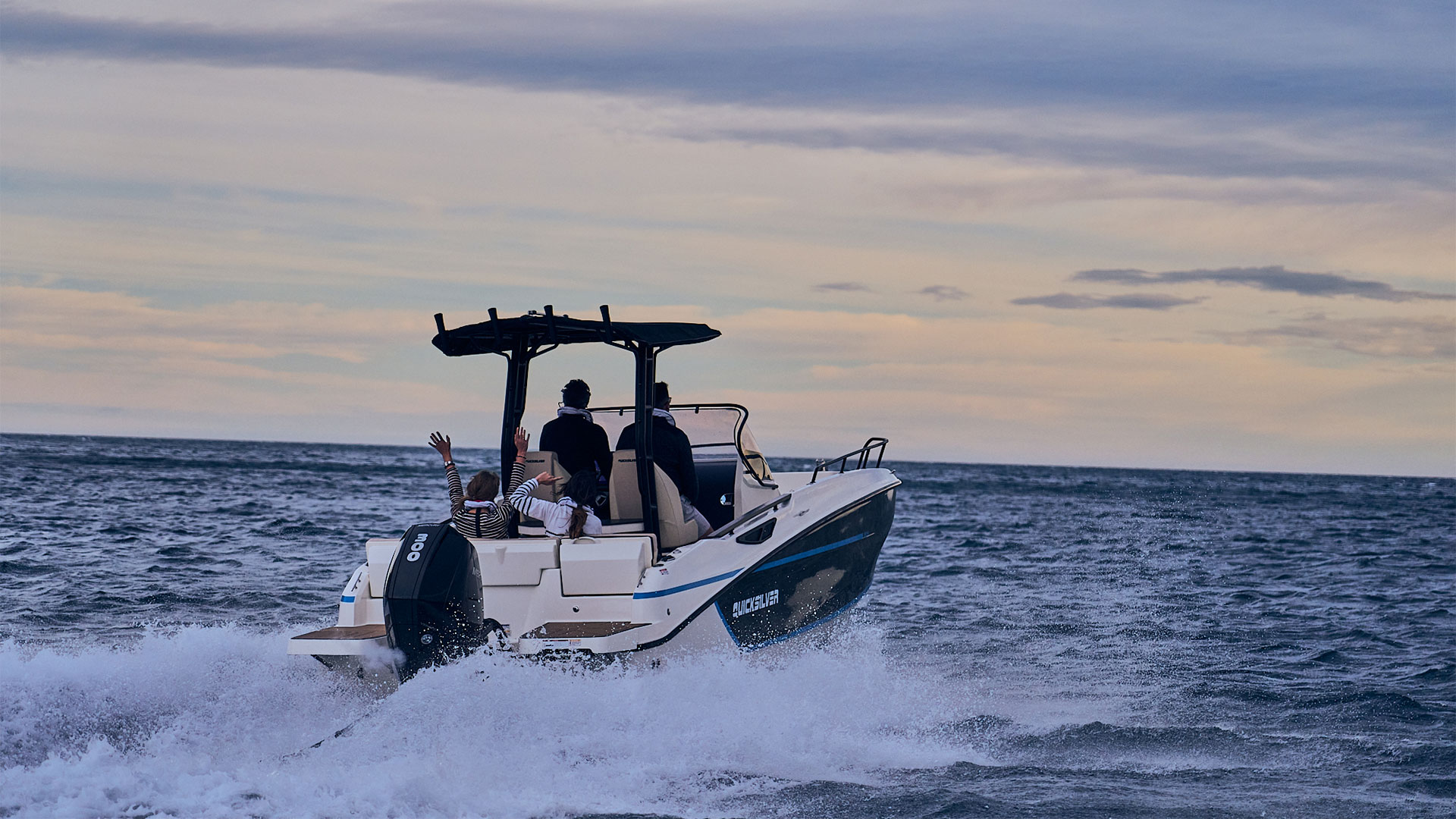 Quicksilver Activ 805 Open - Vista navegando popa entrega inmediata