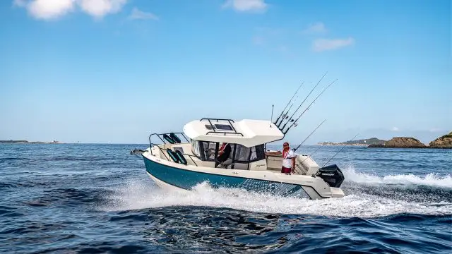 Quicksilver Captur 705 Pilothouse - A toda velocidad
