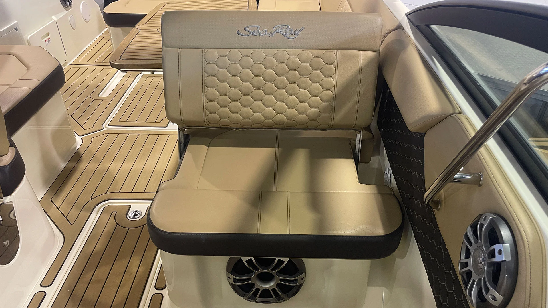 barco-de-ocasion-sea-ray-sdx-250-ob-copiloto