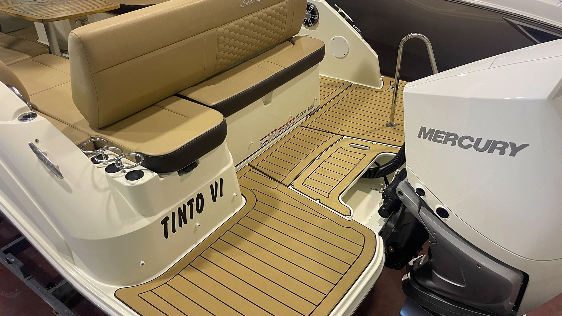 barco-de-ocasion-sea-ray-sdx-250-ob-plataforma-de-baño