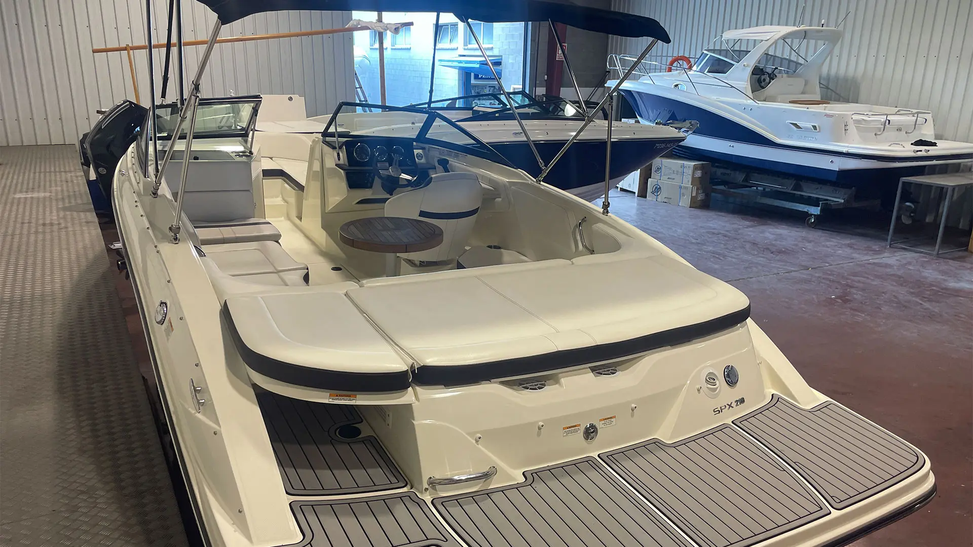 Barco de ocasión Sea Ray SPX 210 - Vista popa