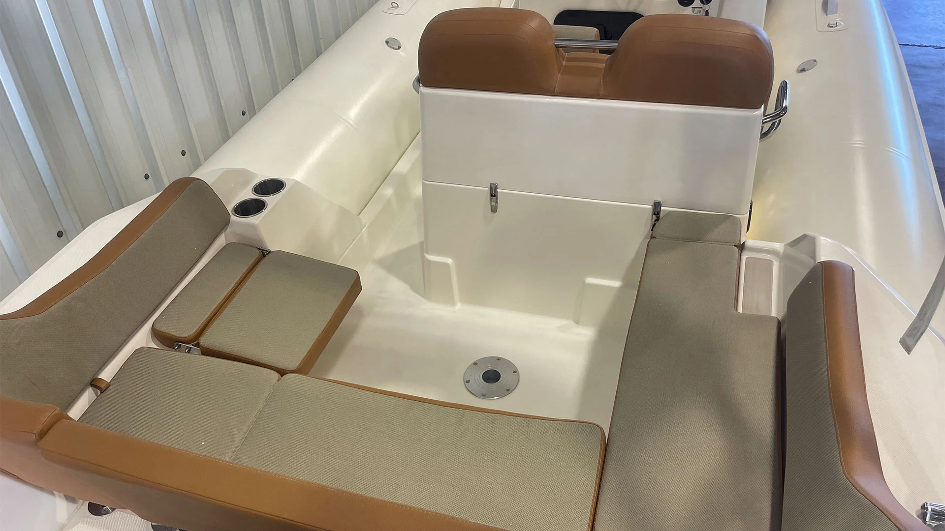 barco-de-ocasion-zodiac-medline-6-8-neo-asientos-popa