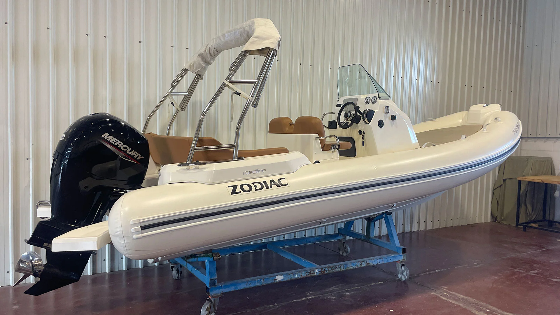 barco-de-ocasion-zodiac-medline-6-8-neo-entrega-inmediata