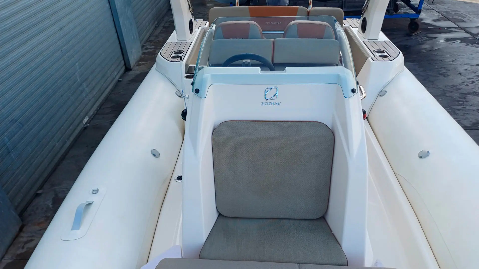 Barco de ocasión Zodiac Medline 7.5 - Asiento proa
