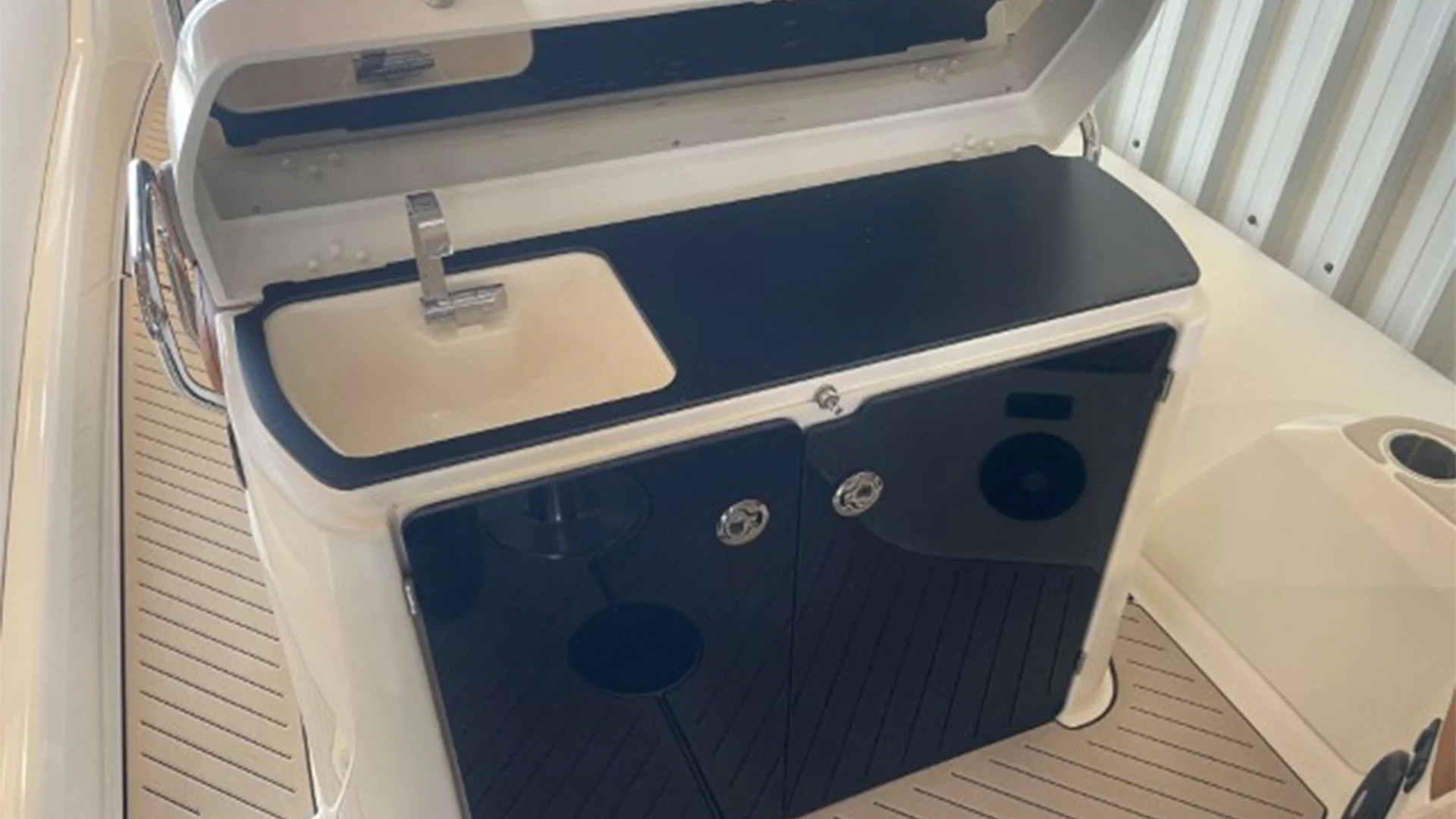 barco-de-ocasion-zodiac-medline-9-cocina