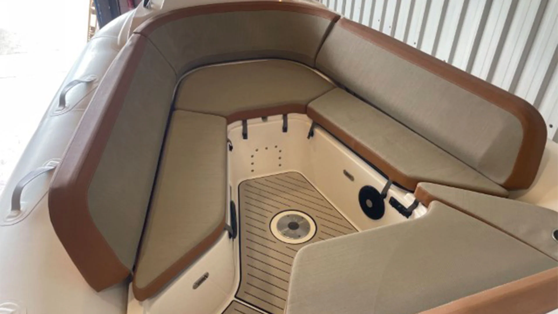 barco-de-ocasion-zodiac-medline-9-solarium