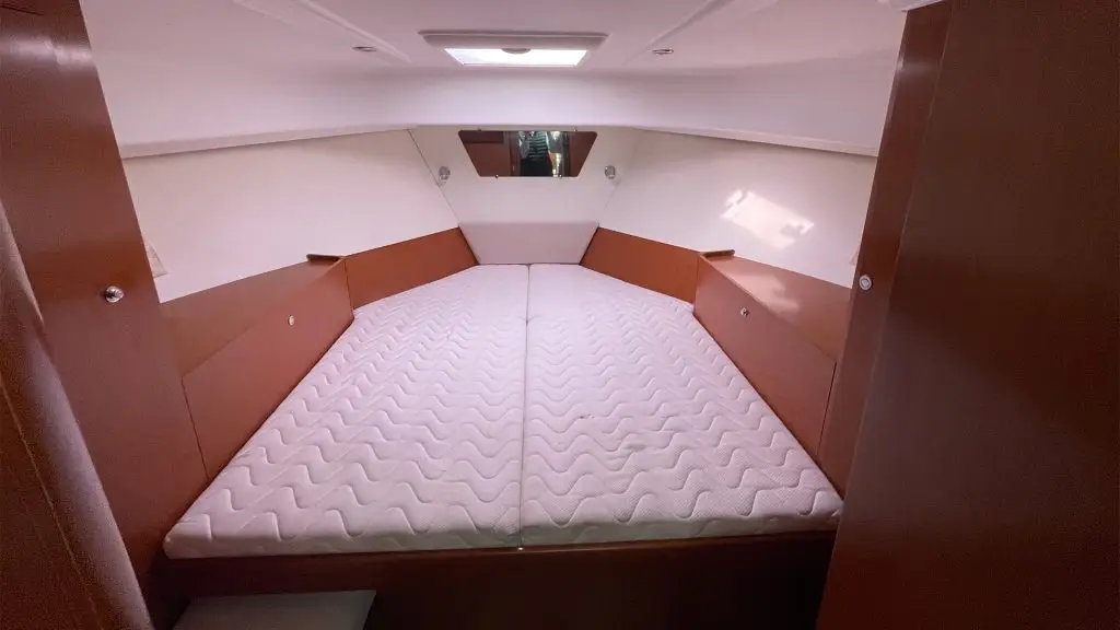 Barco de segunda mano Beneteau Swift Trawler 34 S - Camarote