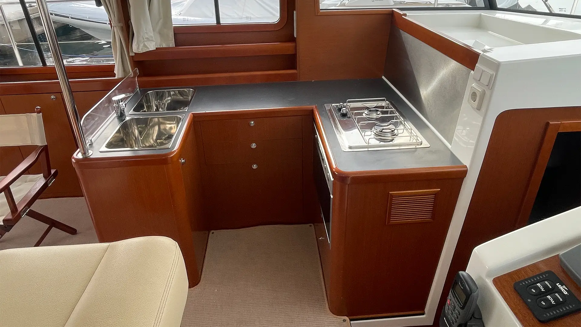 Barco de segunda mano Beneteau Swift Trawler 34 S - Cocina