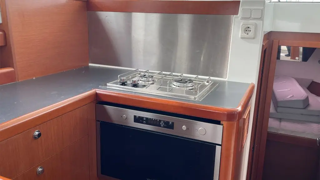 Barco de segunda mano Beneteau Swift Trawler 34 S - Horno