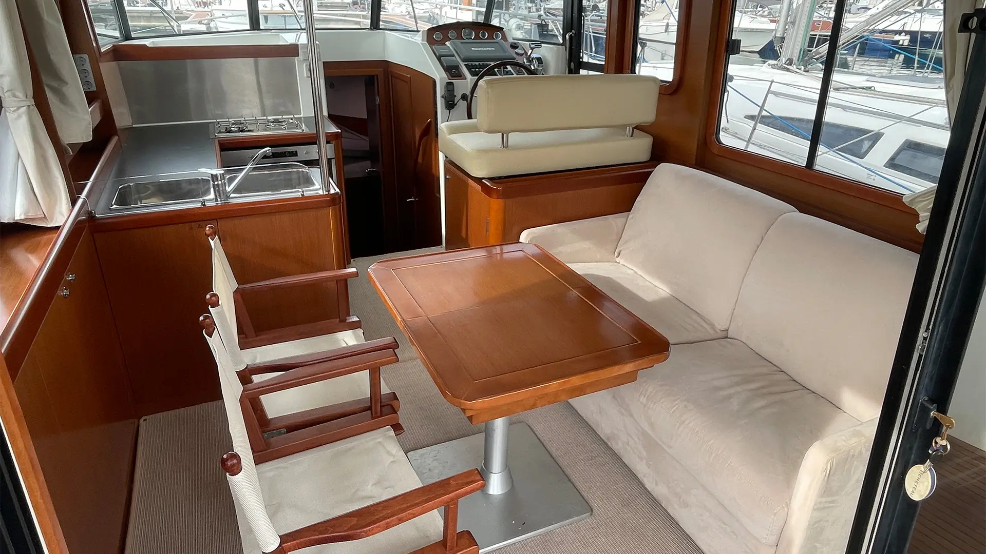 Barco de segunda mano Beneteau Swift Trawler 34 S - Salon