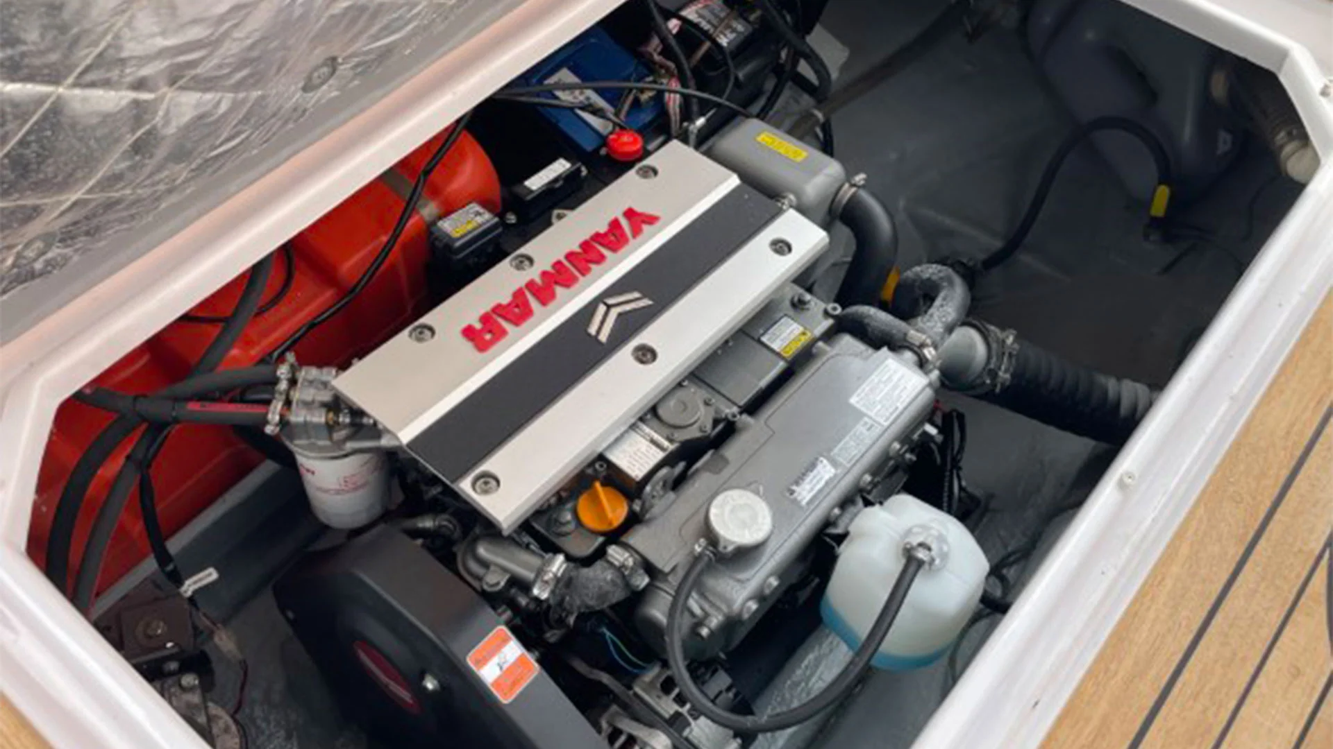 barco-de-segunda-mano-cantieri-mimi-libeccio-6-5-classic-motor-yanmar