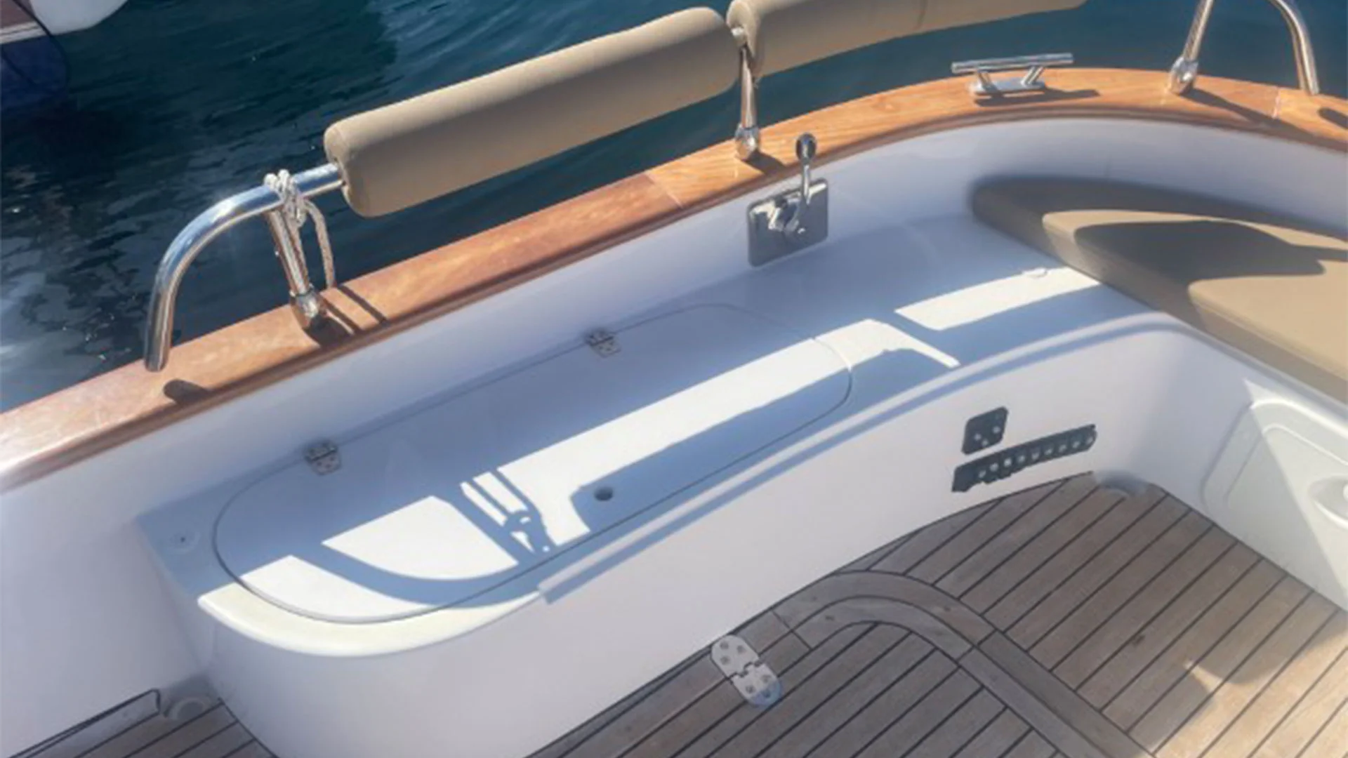 barco-de-segunda-mano-cantieri-mimi-libeccio-6-5-classic-tambucho