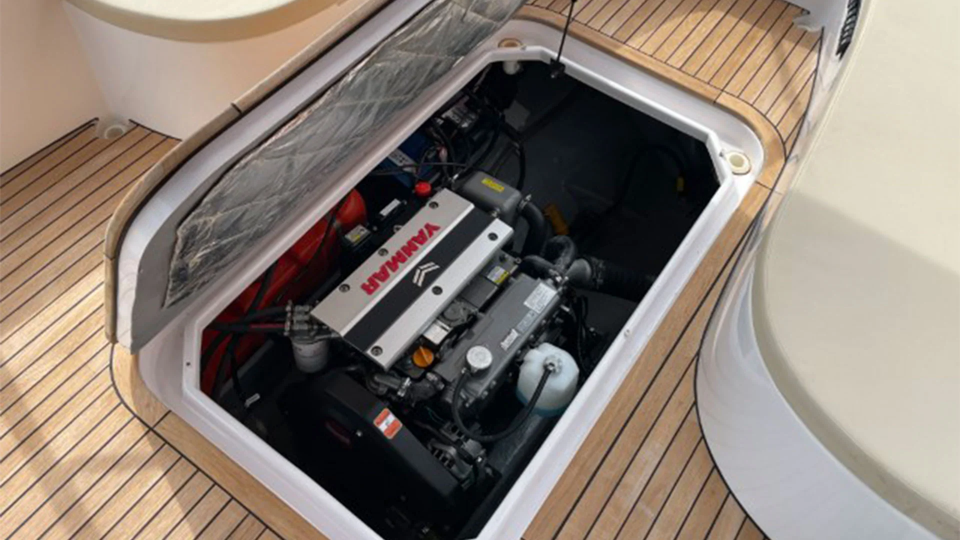 barco-de-segunda-mano-cantieri-mimi-libeccio-6-5-classic-vista-motor-yanmar