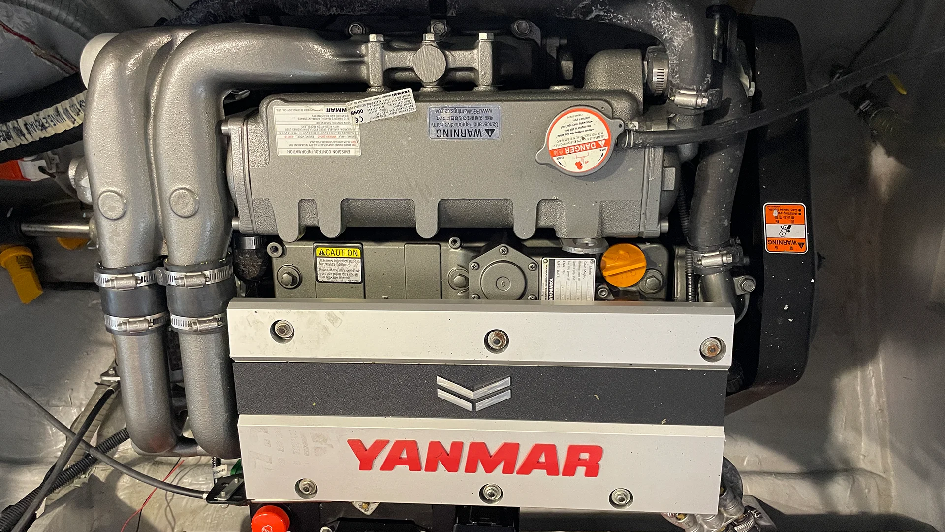 barco-de-segunda-mano-cantieri-mimi-libeccio-8-5-classic-vista-motor-yanmar