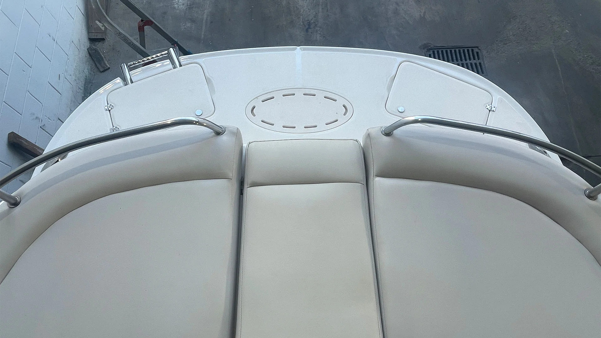 barco-de-segunda-mano-chaparral-256-ssi-plataforma-de-baño-con-escalera