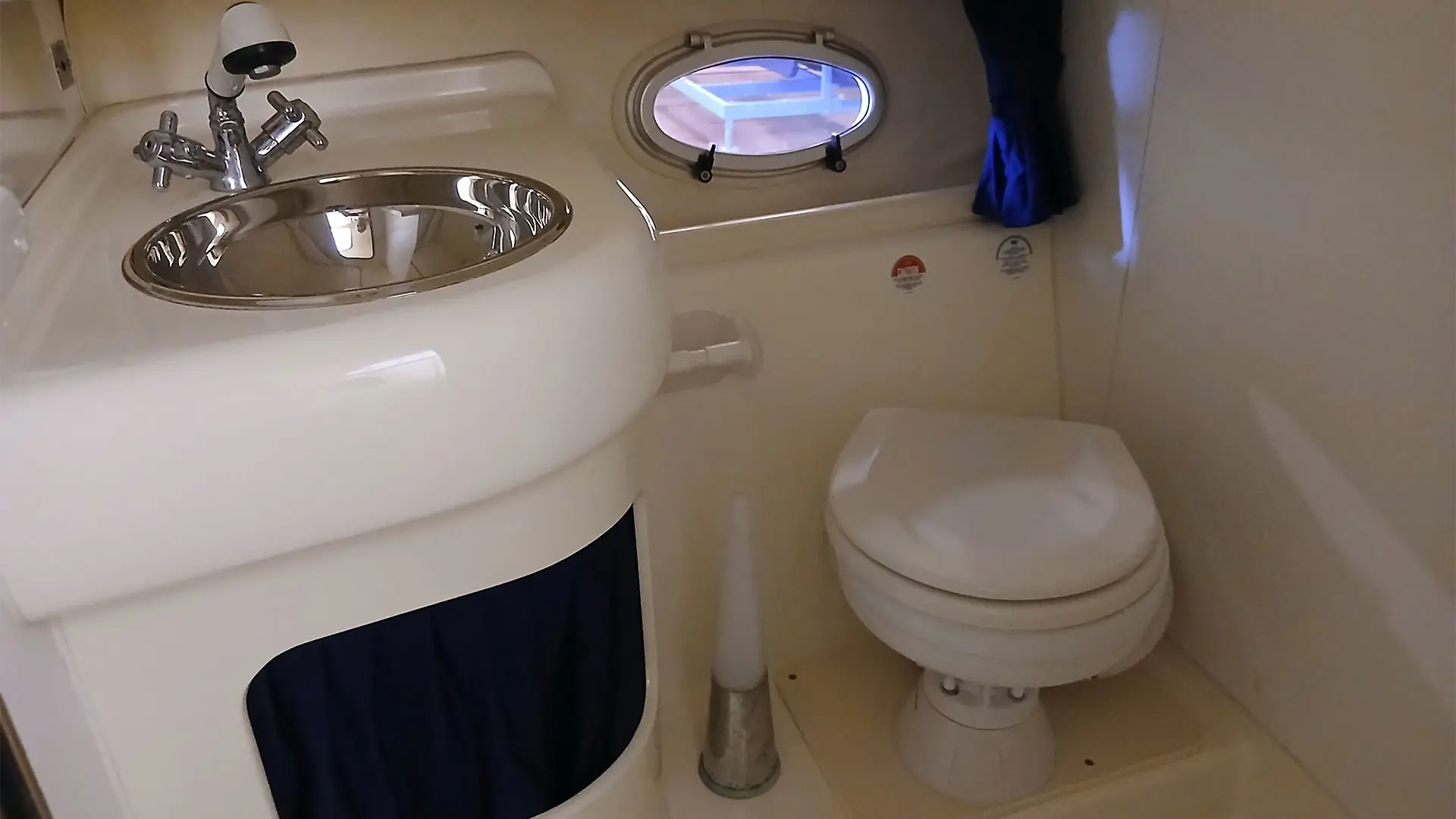 Barco de segunda mano Cranchi Giada 30 - Lavabo