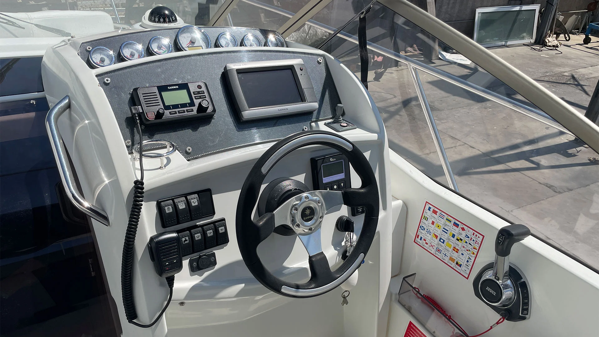 barco-de-segunda-mano-jeanneau-leader-8-consola