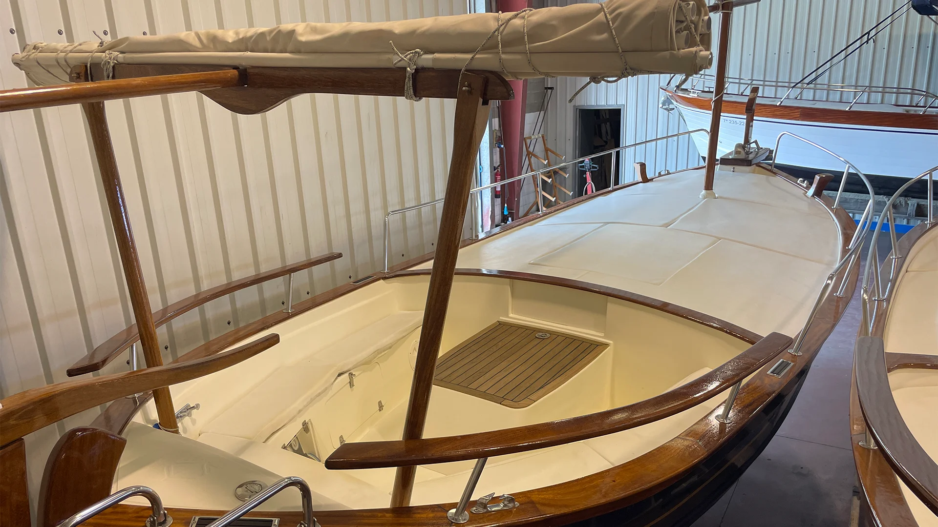 barco-de-segunda-mano-menorquin-36-solarium-bañera
