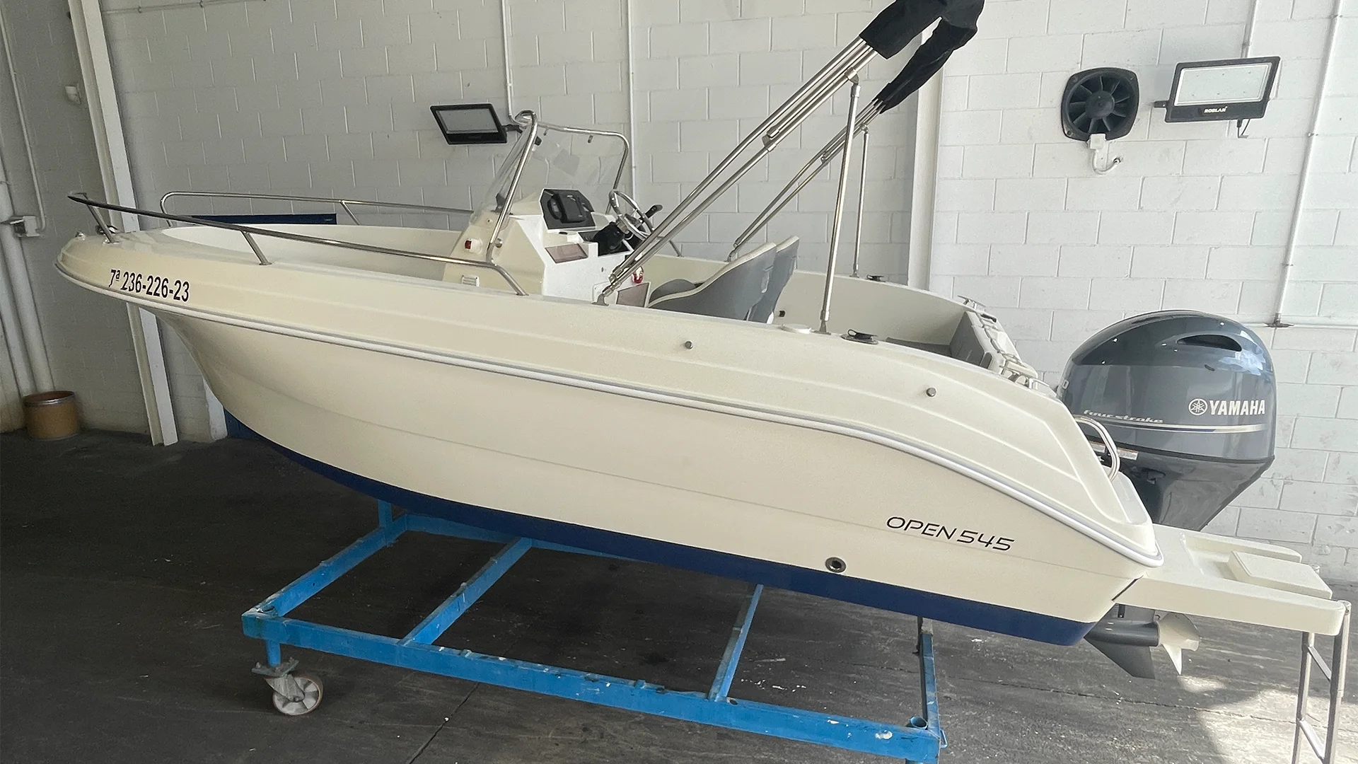 barco-de-segunda-mano-pacific-craft-545-casco